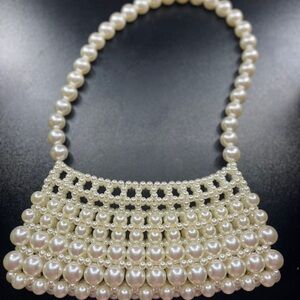Elegant Pearl Beaded Purse